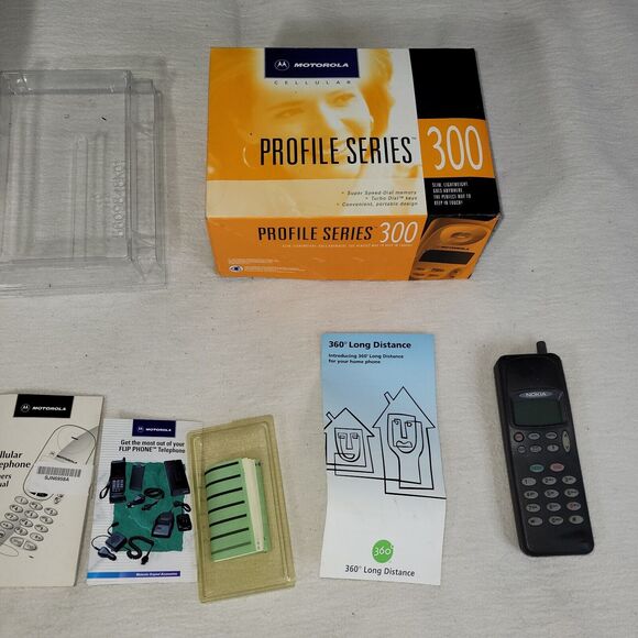 Vintage Motorola Cell Phone Profile Series 300 For Parts Retro Cellular Grunge - Picture 2 of 13